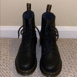 Dr. Martens PASCAL black boots